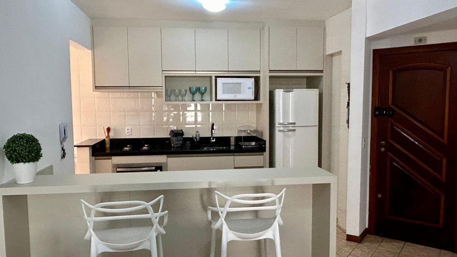 Appartement Bombas Bombinhas Pé na Areia, 50 metros do Mar!!!! Extérieur photo